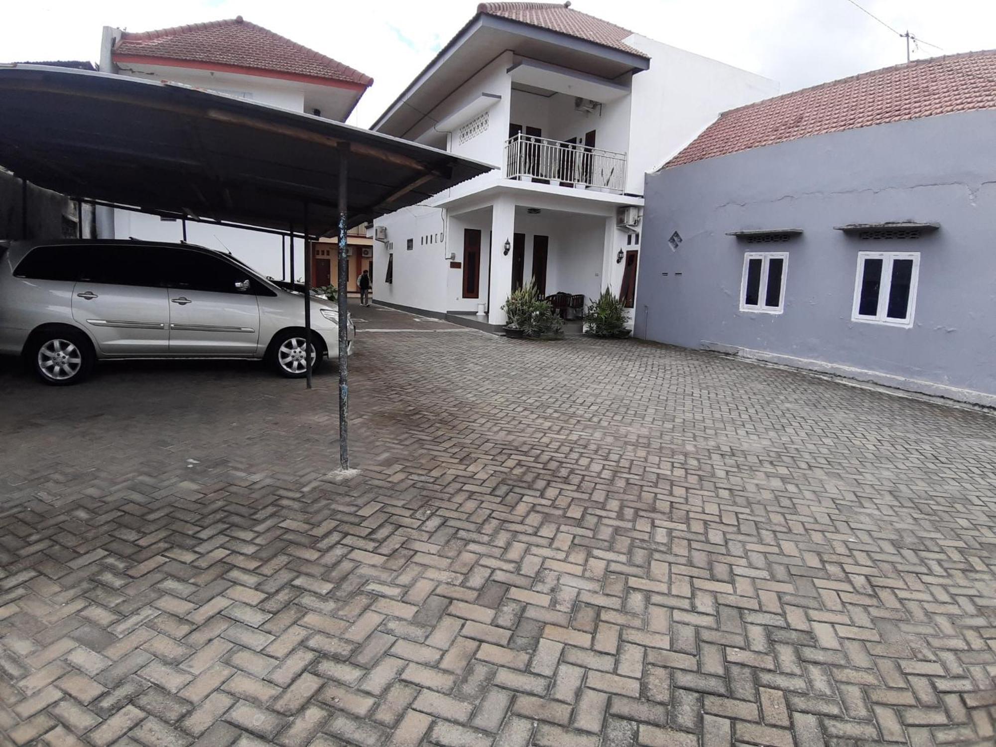 Oyo 2826 Panderman Residence Blitar Eksteriør bilde