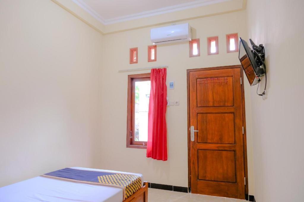Oyo 2826 Panderman Residence Blitar Eksteriør bilde