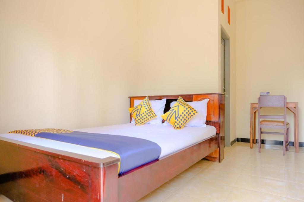 Oyo 2826 Panderman Residence Blitar Eksteriør bilde
