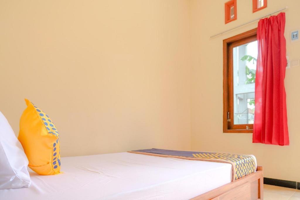 Oyo 2826 Panderman Residence Blitar Eksteriør bilde