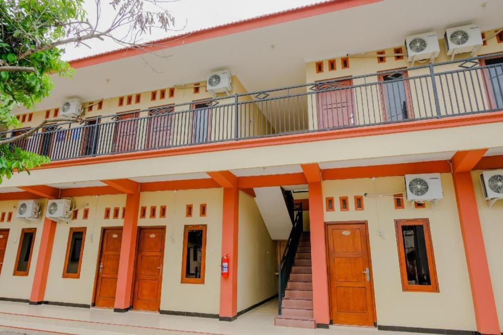 Oyo 2826 Panderman Residence Blitar Eksteriør bilde